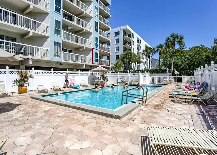 102 Waterview Clearwater Beach
