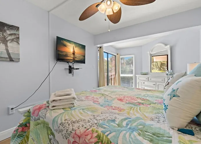 102 Waterview Clearwater Beach