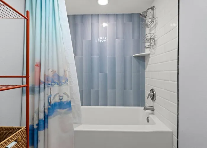 102 Waterview
