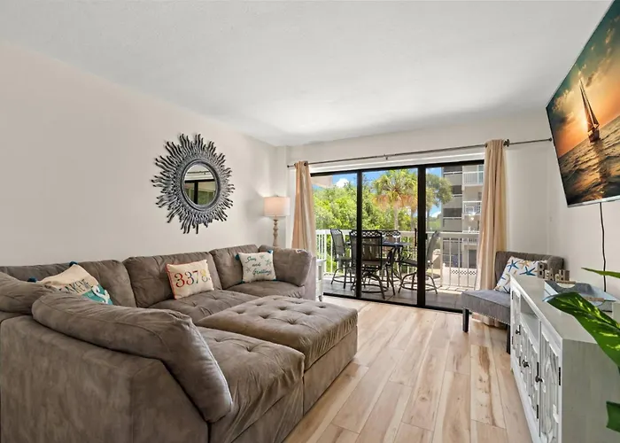 102 Waterview * Clearwater Beach