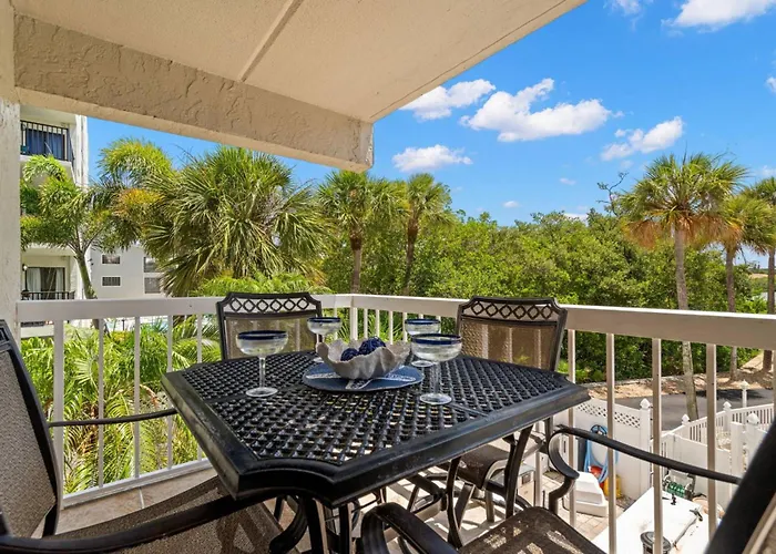 102 Waterview Clearwater Beach